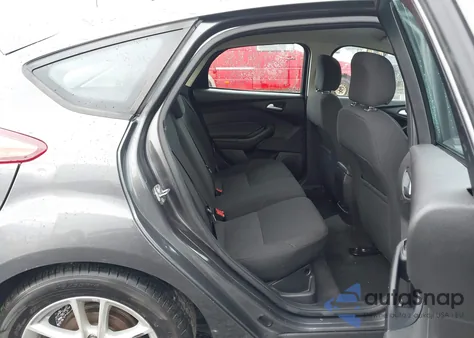 2016 Ford Focus Se z USA, uszkodzony, nr VIN 1FADP3K2XGL205126